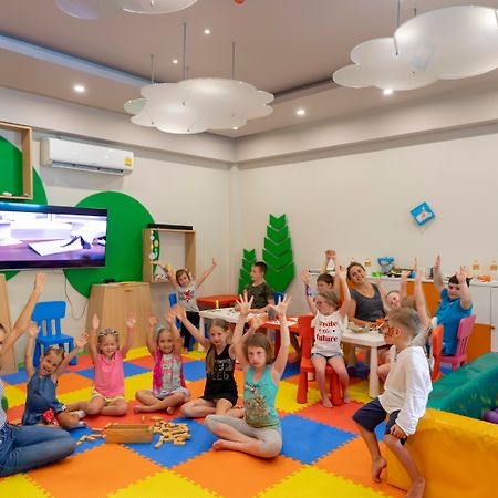 Woovo Phuket Kata Hotel Luaran gambar