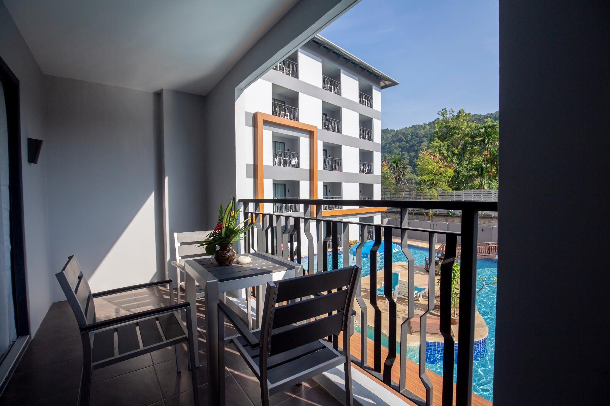Woovo Phuket Kata Hotel Luaran gambar