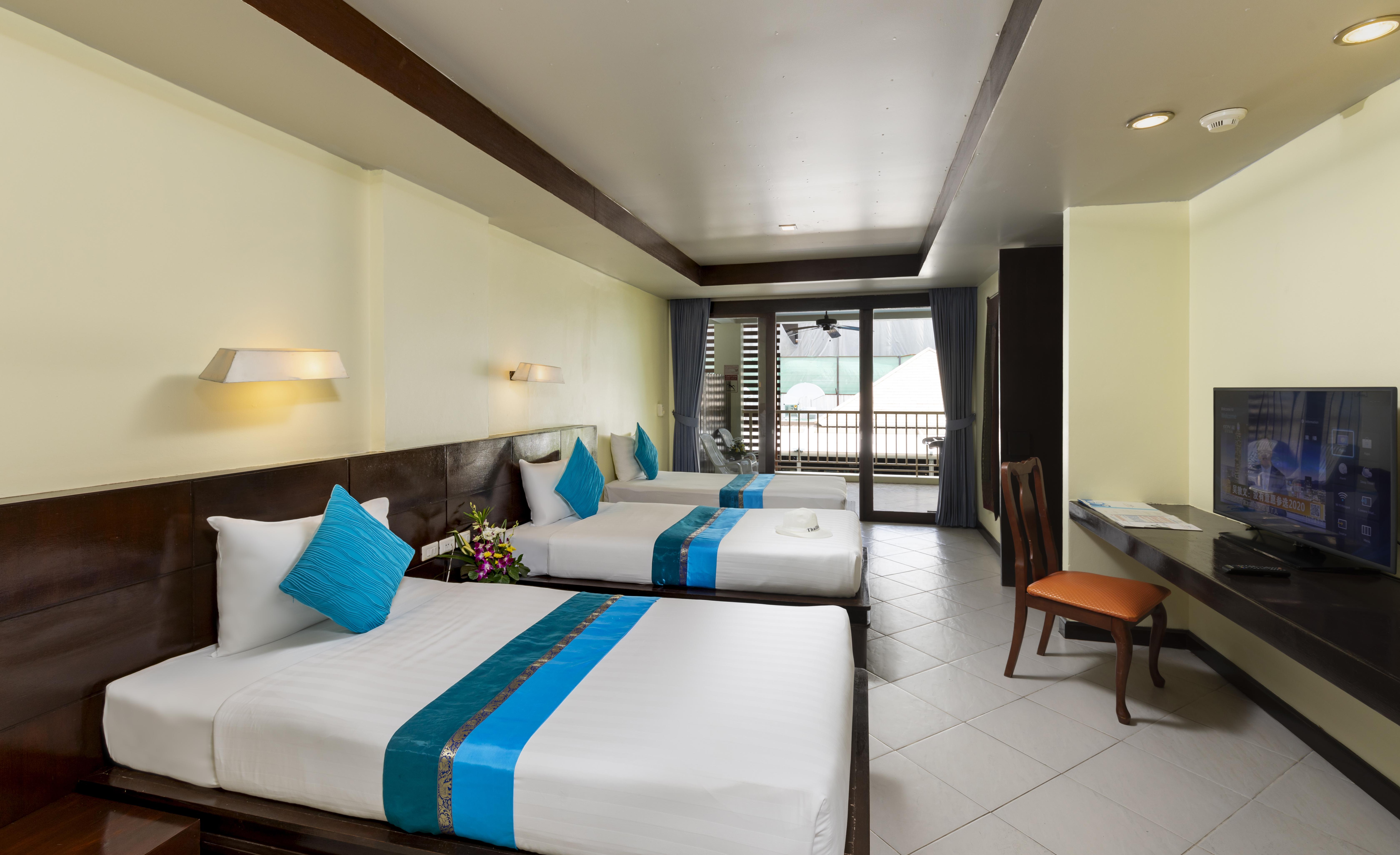 Woovo Phuket Kata Hotel Luaran gambar