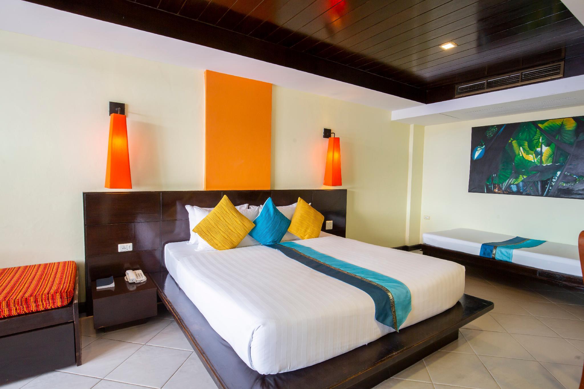 Woovo Phuket Kata Hotel Luaran gambar