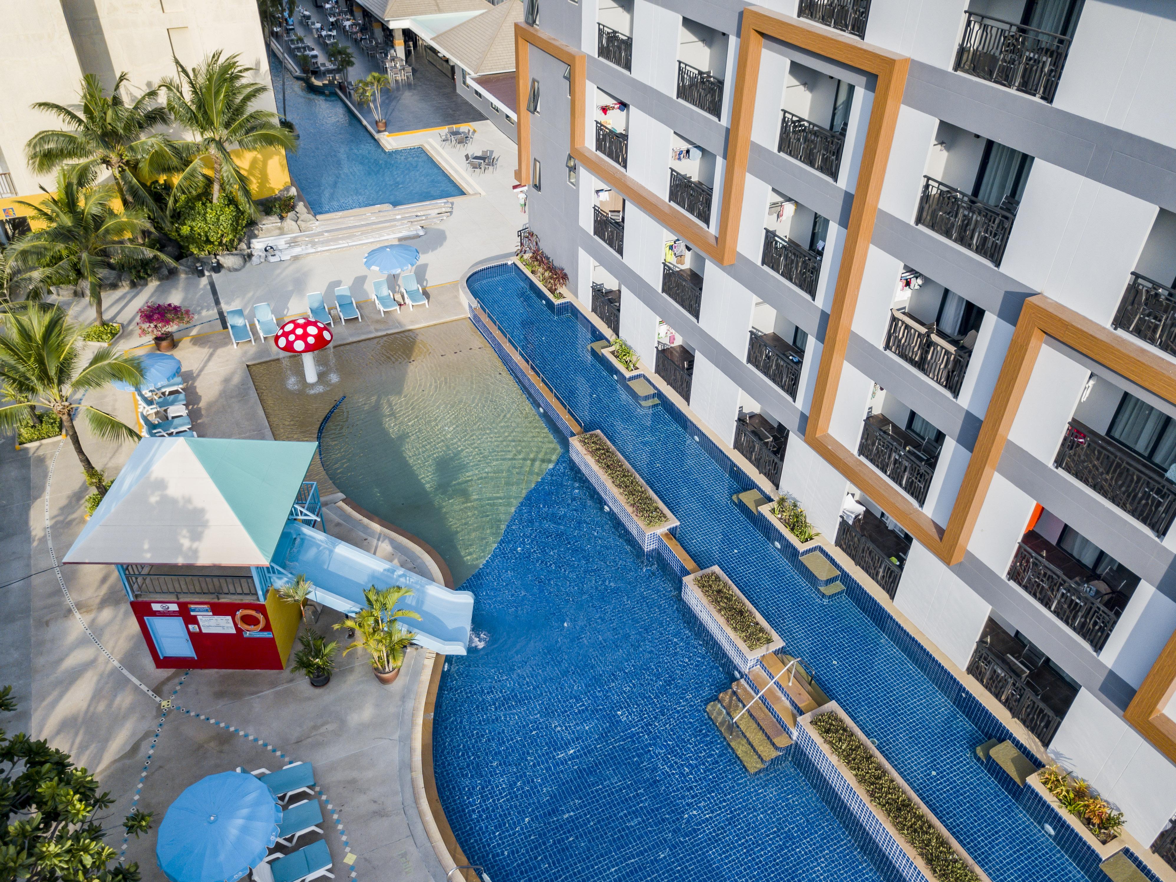 Woovo Phuket Kata Hotel Luaran gambar