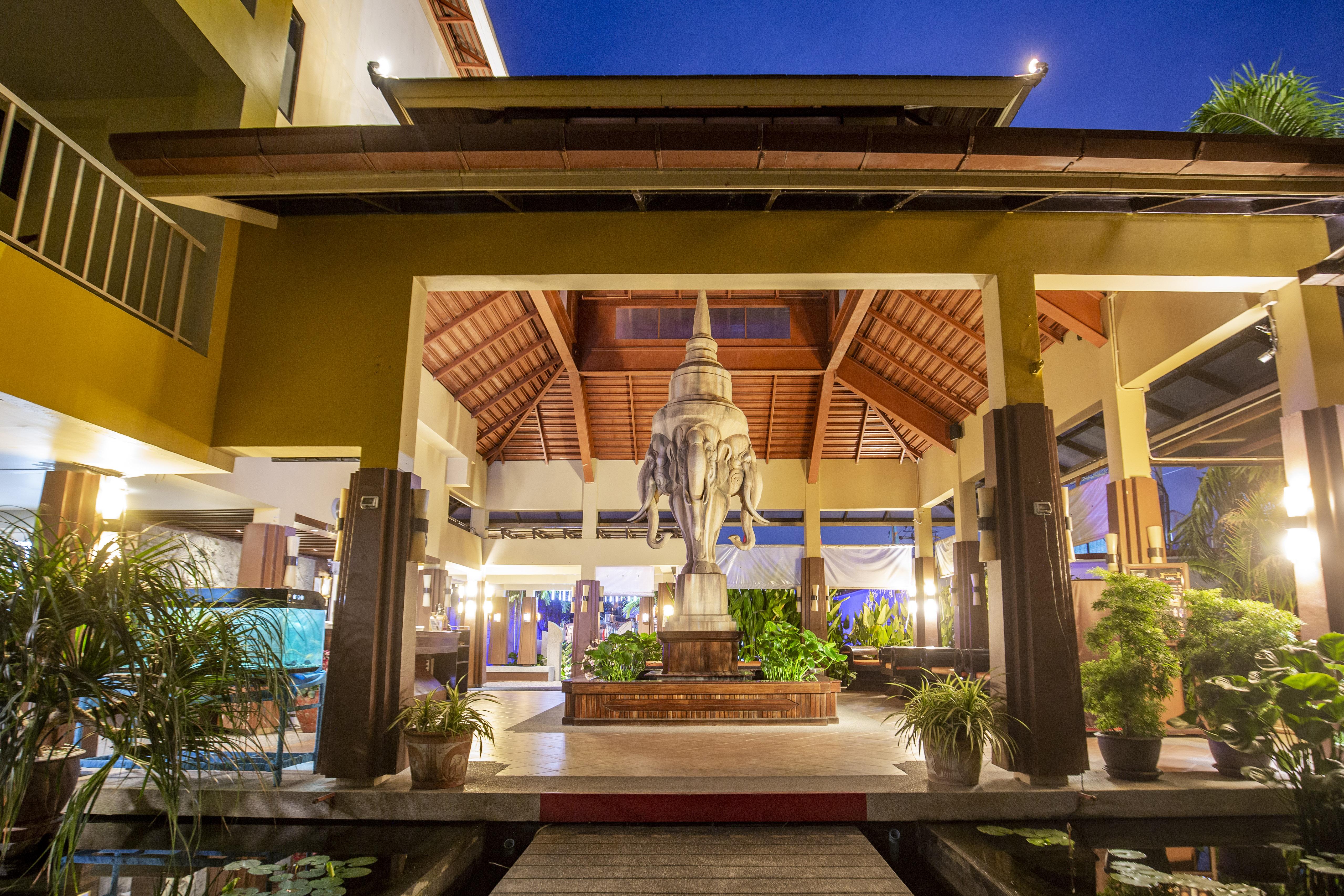 Woovo Phuket Kata Hotel Luaran gambar