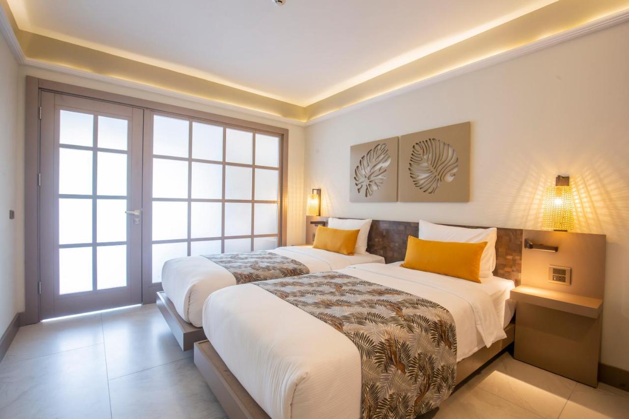 Woovo Phuket Kata Hotel Luaran gambar